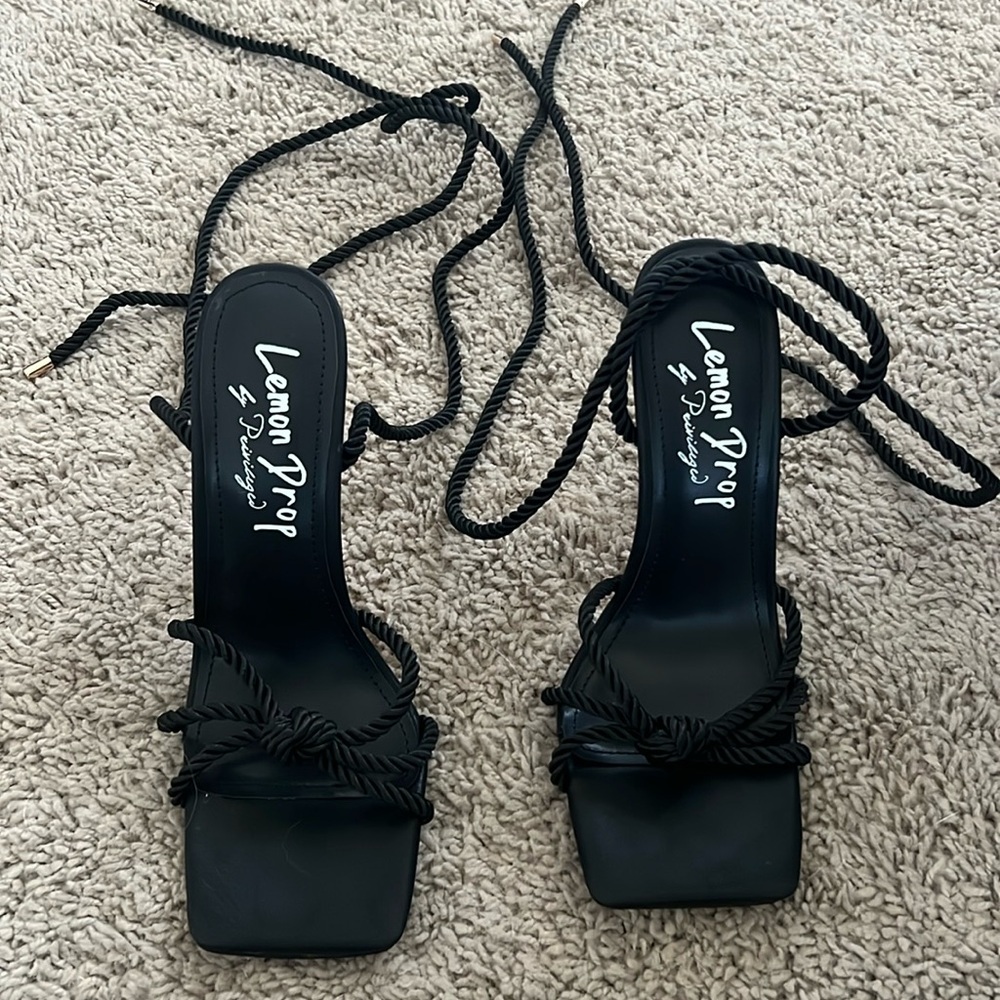 Lemon Drop by Privileged Lace up Heels Size 7